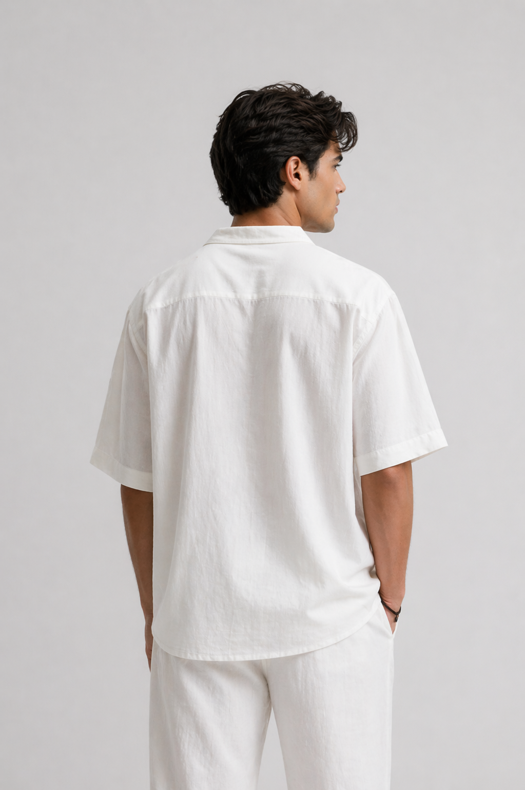 Essential White V-Neck Shirt – Relaxed Minimal Fit