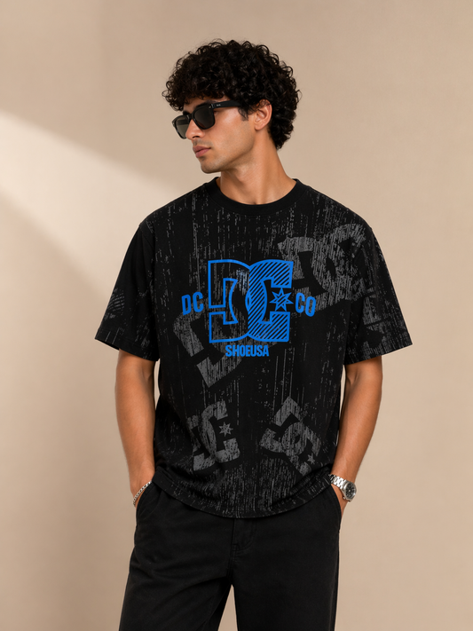 DC Black T-Shirt – Street Style Edition